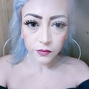 Meet your Posher, Zobeyda